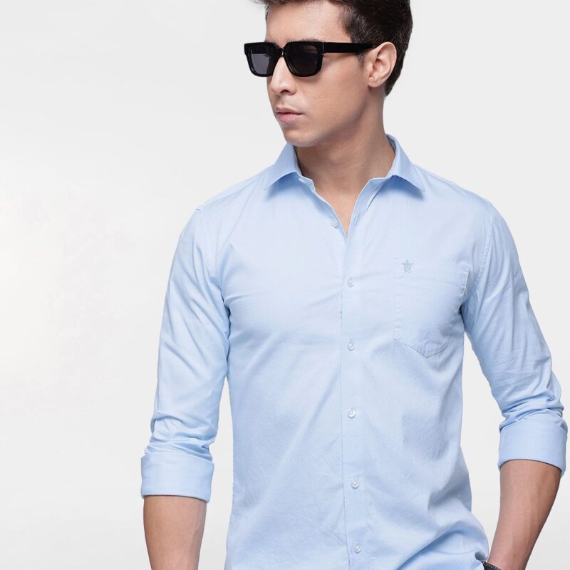 Solid Slim Fit Casual Shirt